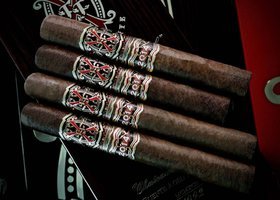 Opus X Sampler Travel Humidor 2019 Black (4er)